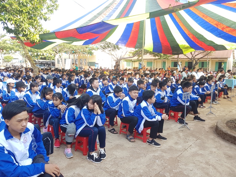 Hội thi học sinh với kiến thức tiết kiệm điện